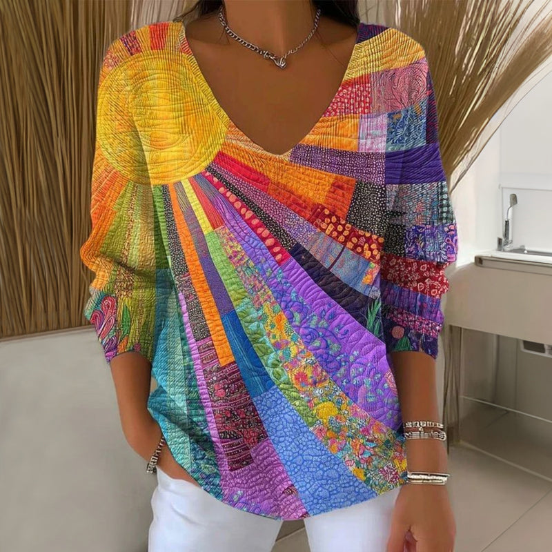 Maëlys™ | Retro-Inspired Multicolor V-Neck Tee