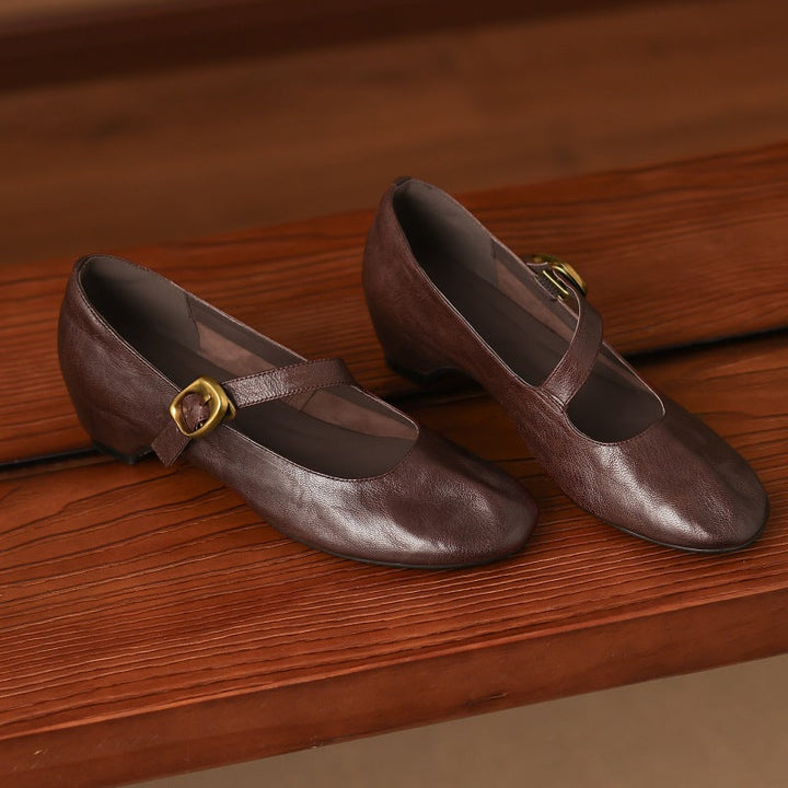 Quira | Round-Toe Mary Jane Flat