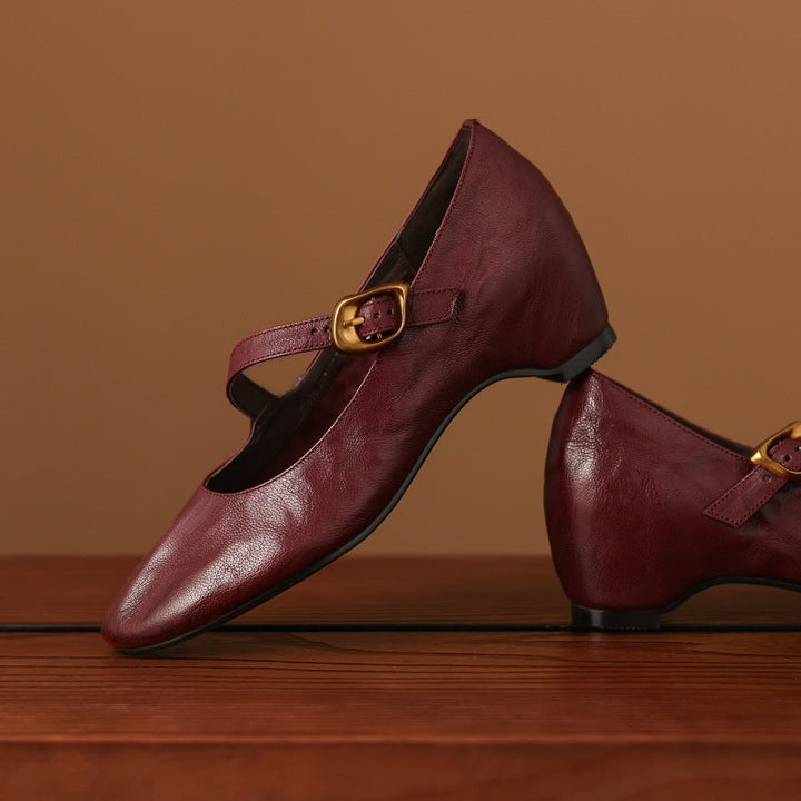 Quira | Round-Toe Mary Jane Flat